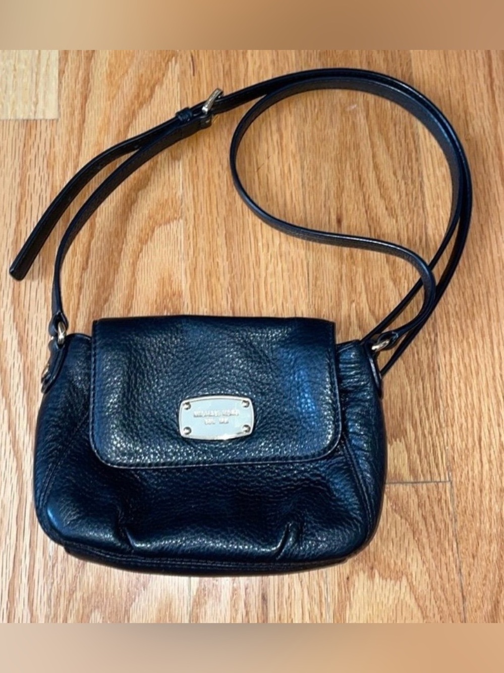Michael Kors Black Leather Crossbody with gold Plate